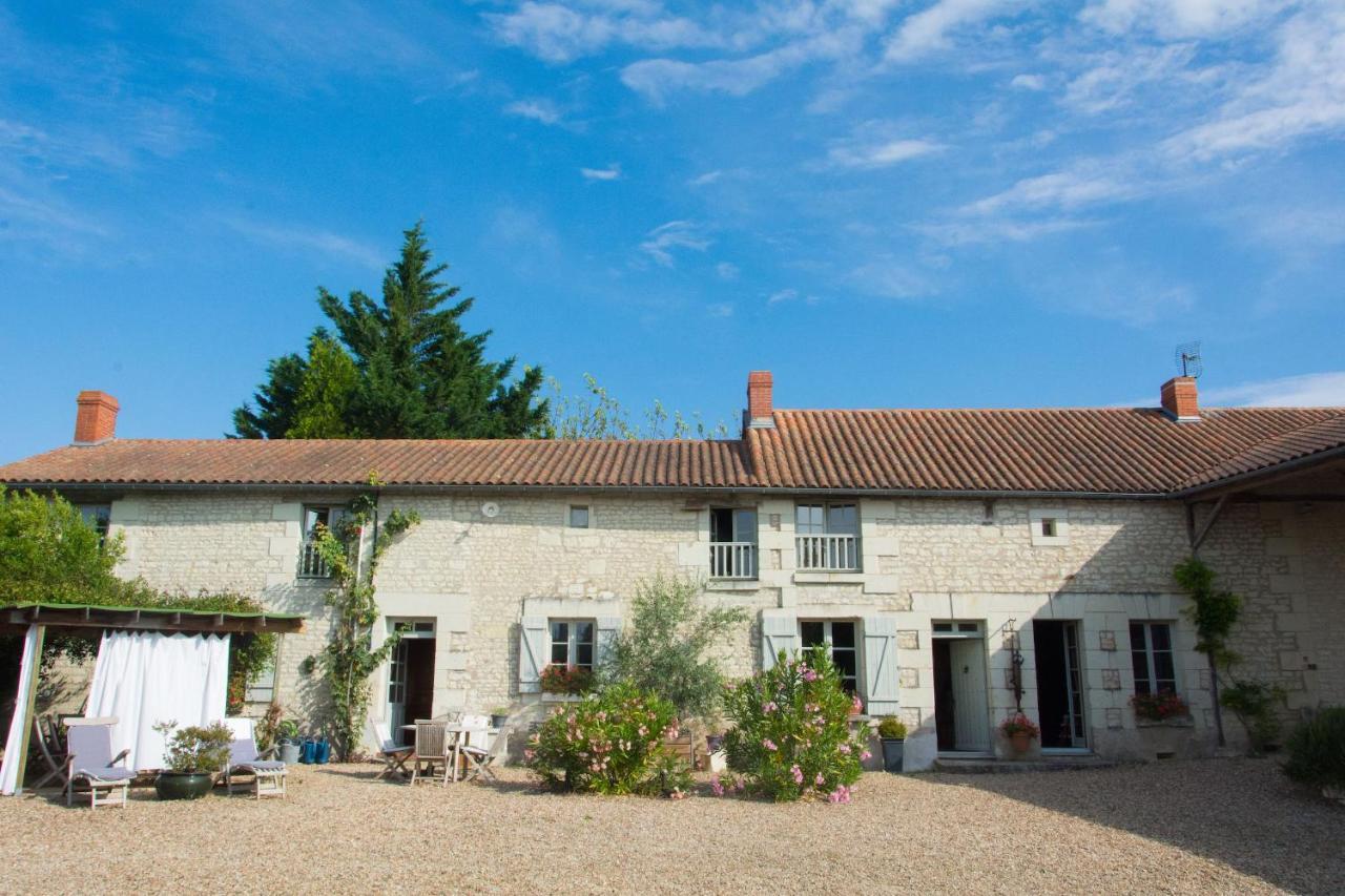 Le Clos Des Fayes Berthegon Buitenkant foto