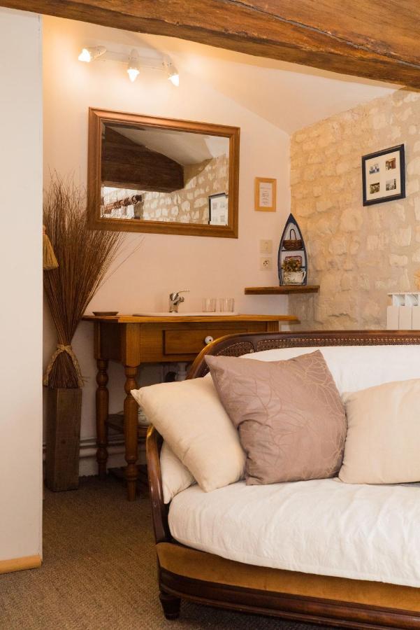 Le Clos Des Fayes Berthegon Buitenkant foto
