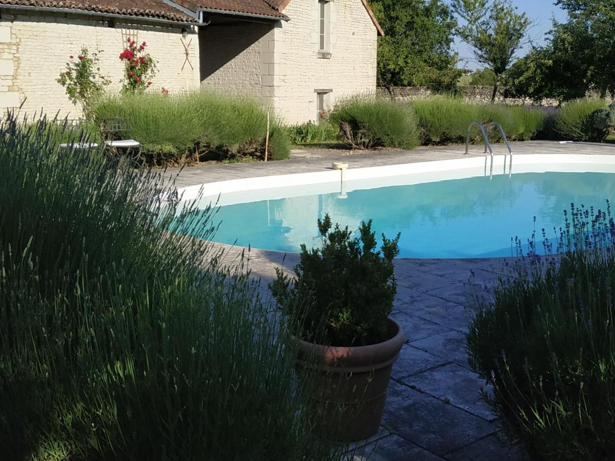 Le Clos Des Fayes Berthegon Buitenkant foto