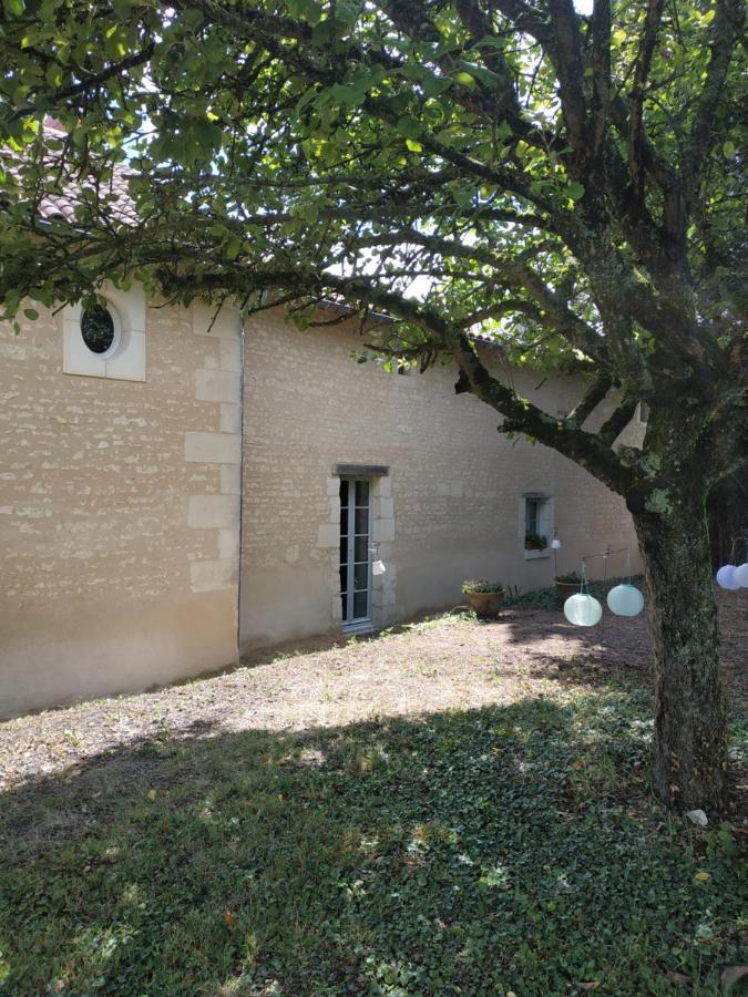 Le Clos Des Fayes Berthegon Buitenkant foto
