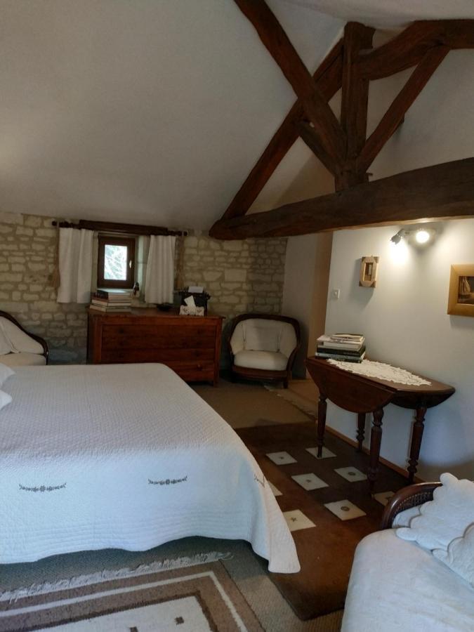 Le Clos Des Fayes Berthegon Buitenkant foto