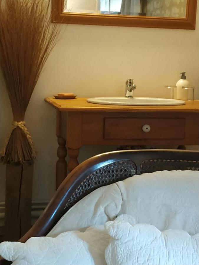 Le Clos Des Fayes Berthegon Buitenkant foto