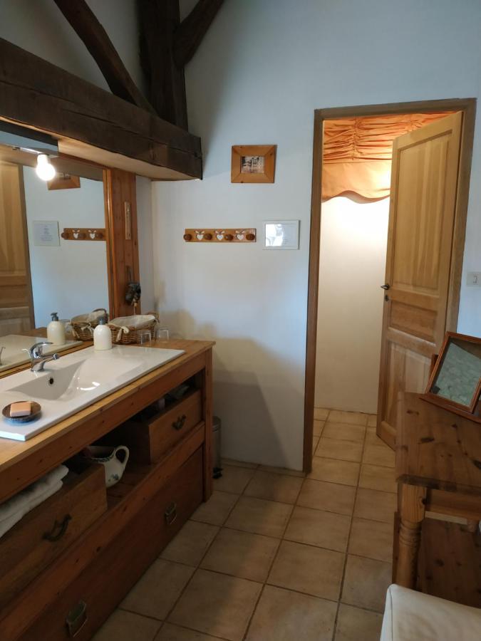 Le Clos Des Fayes Berthegon Buitenkant foto